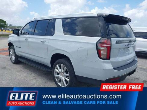 Used 2022 Chevrolet Suburban RST w/ Sport Performance Package AWD/4WD image 6