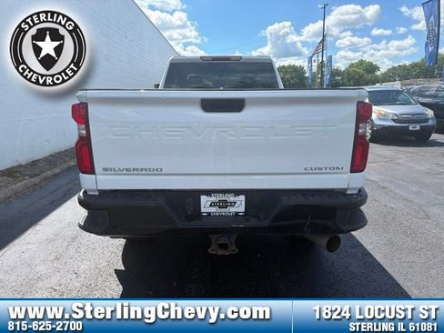 Used 2021 Chevrolet Silverado 2500 Custom w/ Custom Value Package AWD/4WD image 4
