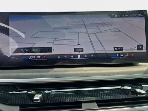 New 2026 BMW X5 xDrive40i w/ Premium Package AWD/4WD image 22