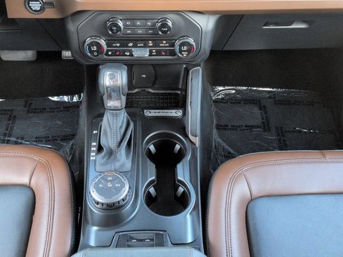 Used 2024 Ford Bronco Outer Banks AWD/4WD image 15