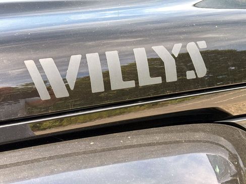 Used 2022 Jeep Gladiator Sport image 6