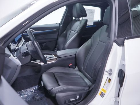 Used 2023 BMW i4 eDrive35 w/ Premium Package RWD image 7