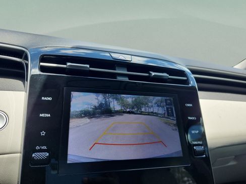 Certified 2023 Hyundai Tucson SEL w/ Convenience Package FWD image 24