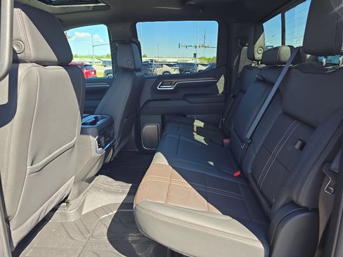 New 2026 Chevrolet Silverado 1500 High Country AWD/4WD image 21