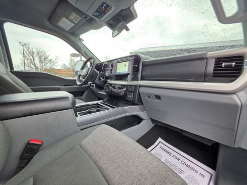 Used 2024 Ford F350 XLT image 30