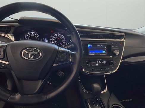 Used 2013 Toyota Avalon XLE Touring FWD image 20