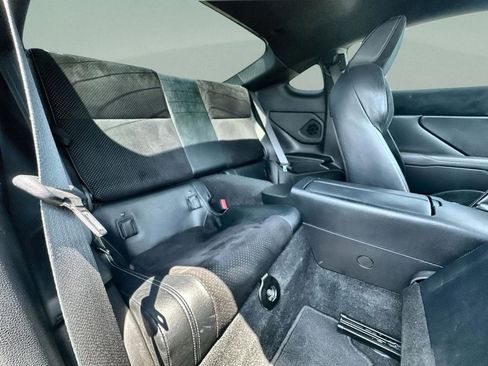 Used 2022 Toyota GR86 Premium RWD image 30