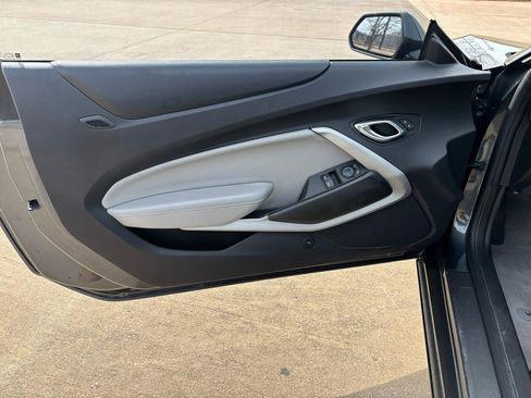 Used 2016 Chevrolet Camaro LT image 11