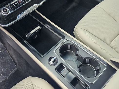 New 2025 Lincoln Corsair Grand Touring AWD/4WD image 21