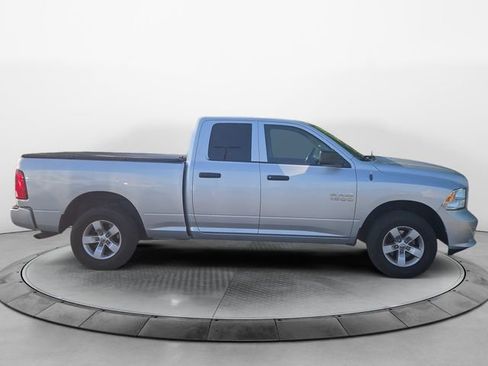 Used 2017 RAM 1500 Express AWD/4WD image 6