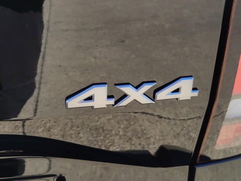 New 2026 Nissan Frontier SV w/ All-Weather Content Package image 12