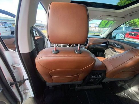 Used 2018 Chevrolet Traverse High Country w/ LPO, Cargo Package AWD/4WD image 28