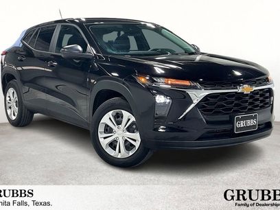Used 2025 Chevrolet Trax LS