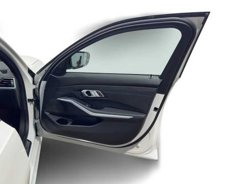 Used 2020 BMW M340i image 9