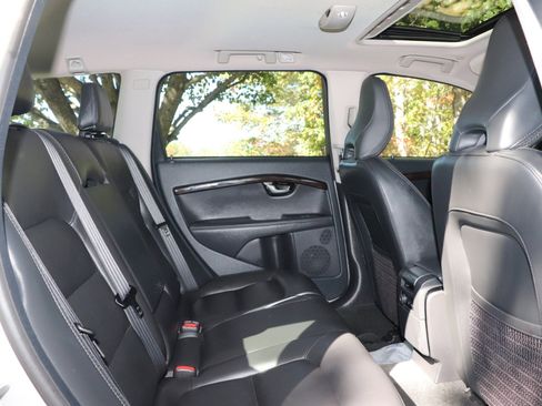 Used 2016 Volvo XC70 T5 Platinum w/ Climate Package image 35