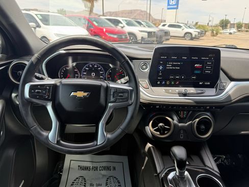 Used 2024 Chevrolet Blazer Premier w/ Driver Confidence II Package FWD image 17