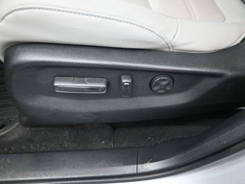 Used 2020 Honda CR-V EX-L image 24