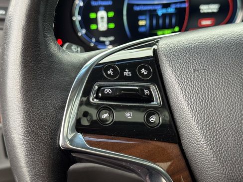 Used 2020 Cadillac Escalade Luxury image 11