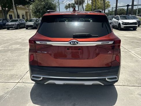 Used 2021 Kia Seltos S FWD image 7