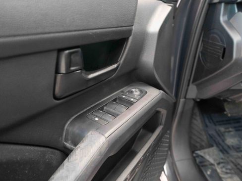 Used 2024 Toyota Tacoma SR5 image 7