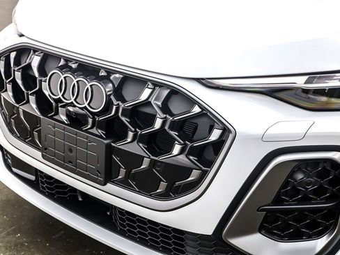 New 2025 Audi Q5 Premium Plus image 13
