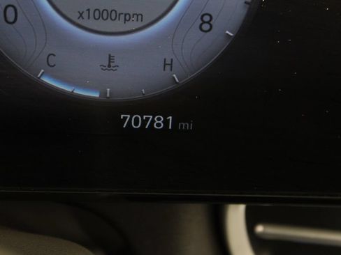 Certified 2024 Hyundai Elantra SEL FWD image 26