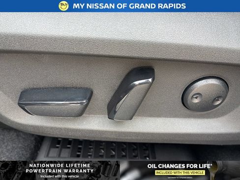 New 2026 Nissan Rogue Platinum AWD/4WD image 12