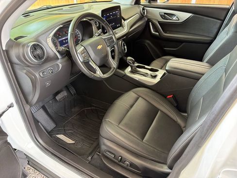 Used 2024 Chevrolet Blazer LT w/ Midnight/Sport Edition FWD image 2