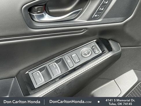 Used 2024 Honda Accord Touring image 11