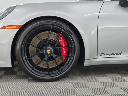 Used 2025 Porsche 911 Carrera GTS RWD image 26