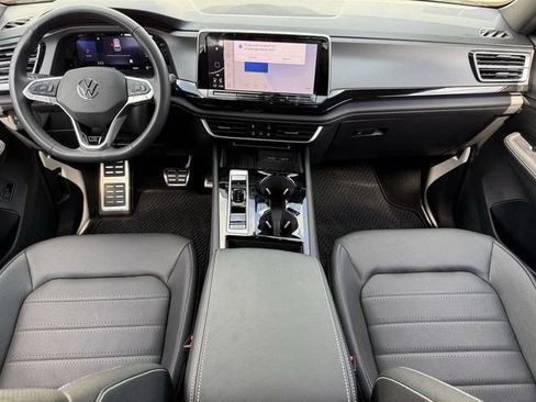 Used 2026 Volkswagen Atlas Cross Sport SEL R-Line AWD/4WD image 10