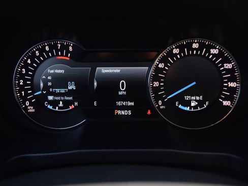 Used 2018 Ford Explorer Platinum image 3