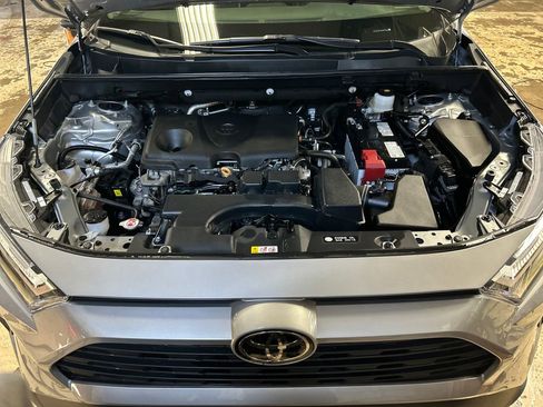 Certified 2025 Toyota RAV4 XLE AWD/4WD image 9