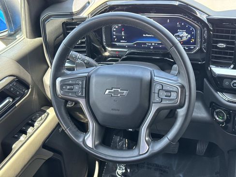 Used 2023 Chevrolet Silverado 1500 ZR2 w/ Technology Package AWD/4WD image 10