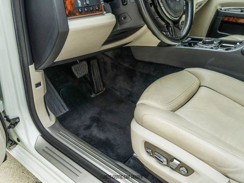 Used 2015 Rolls-Royce Ghost image 46