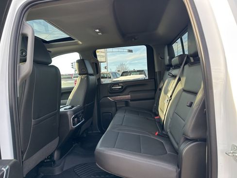 Used 2020 Chevrolet Silverado 2500 LTZ w/ LTZ Plus Package image 9