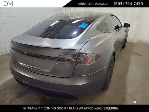 Used 2022 Tesla Model S Plaid image 4