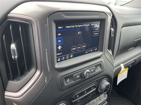 New 2025 Chevrolet Silverado 1500 Custom Trail Boss w/ LPO, Dark Essentials Package image 16