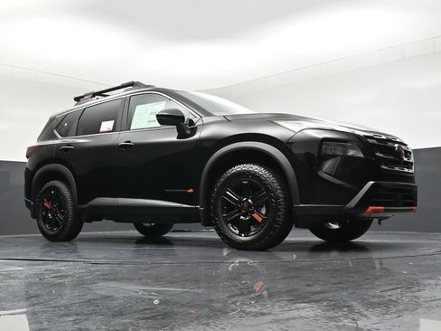 New 2026 Nissan Rogue SV w/ Rock Creek Premium Package AWD/4WD image 28