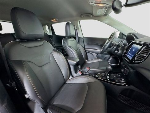 Used 2021 Jeep Compass Limited image 29