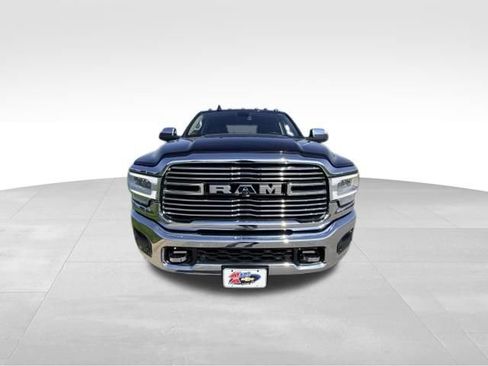 Used 2021 RAM 2500 Laramie AWD/4WD image 3