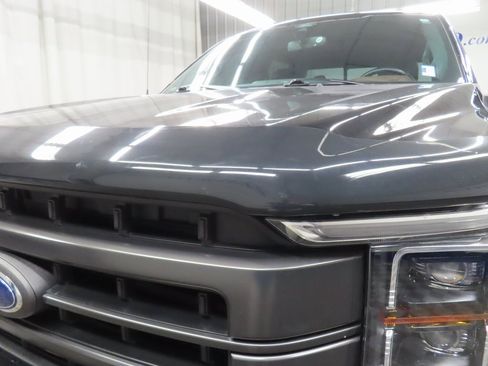 Used 2021 Ford F150 Lariat w/ Equipment Group 502A High image 42