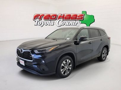 Used 2026 Toyota Highlander XLE