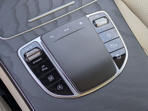 Certified 2022 Mercedes-Benz GLC 300 image 26