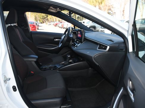 Certified 2025 Toyota Corolla SE image 20