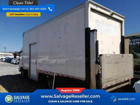 Used 2021 Isuzu NPR image 3