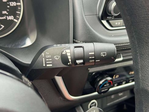 Used 2023 Nissan Rogue SV AWD/4WD image 24
