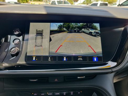 Certified 2023 Buick Envision Avenir AWD/4WD image 21