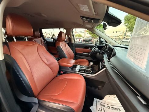 Used 2022 Kia Carnival SX FWD image 34