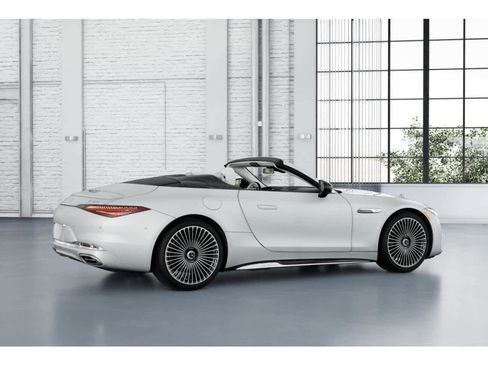 New 2026 Mercedes-Benz Maybach SL 680 image 18